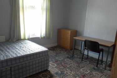 4 bed house, Dawlish Road, Selly Park, Birmingham, B297AR - Image 4